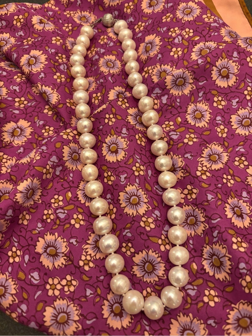 Classic Imperial Pearl Bead Necklace in Round White 18 in 7mm